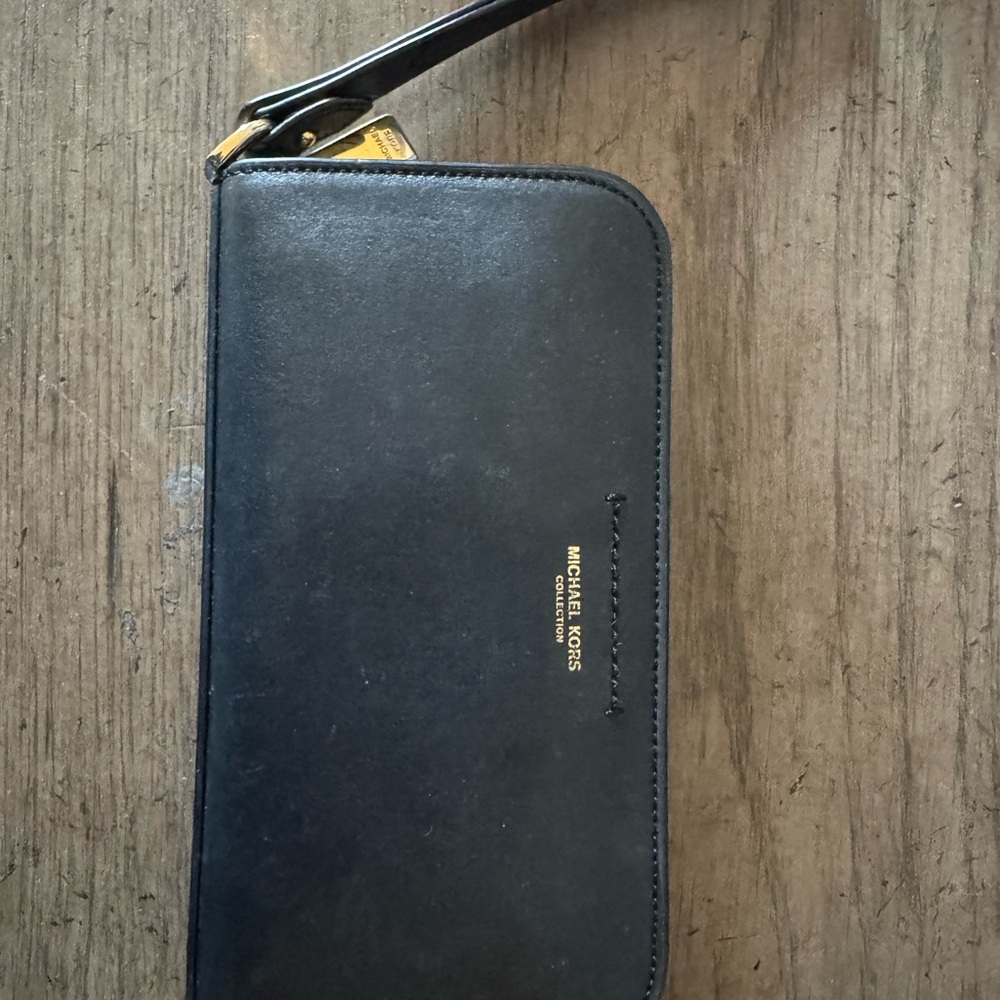 Michael Kors Black and Gold Zip Wallet